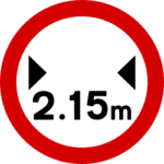 segnale irlandese vietato il transito dei veicolo con di larghezza superiore a quella indicata