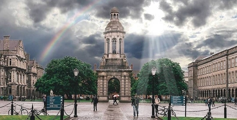 dublino trinity college cortile