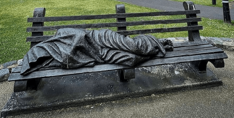 statua di Gesù senzatetto nella cattedrale di Christ Church di Dublino