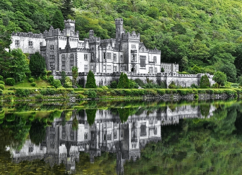 irlanda, foto di kylemore abbey